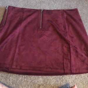 Plus size velvet mini skirt